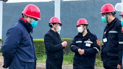 王大真到股份公司檢查工作(圖1) 王大真到股份公司檢查工作(圖1)