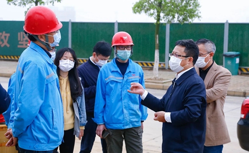 王大真到股份公司、TMP及TPO項目現場檢查工作(圖1) 王大真到股份公司、TMP及TPO項目現場檢查工作(圖1)