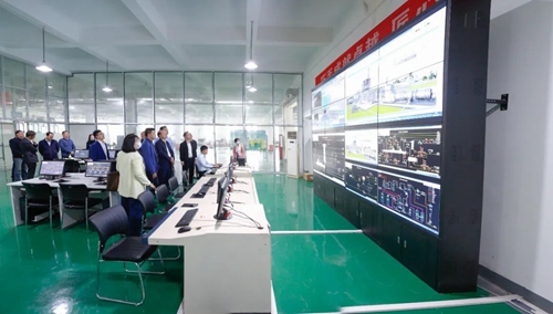 湖北省應急管理廳黨委副書記、副廳長楊愛東到宜化實訓基地現場調研(圖1) 湖北省應急管理廳黨委副書記、副廳長楊愛東到宜化實訓基地現場調研(圖1)