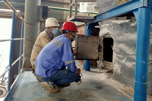 股份公司：管理人員下沉一線跟班工作 力?！半p節”安全生產(圖3)