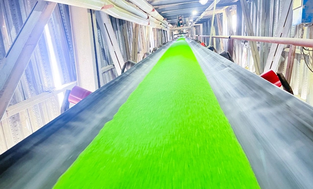 新疆天運新產品海大力尿素成功下線!(圖1) 新疆天運新產品海大力尿素成功下線!(圖1)