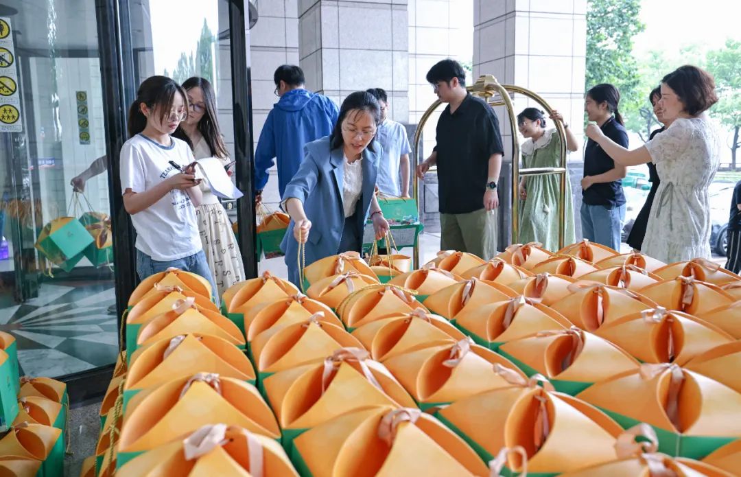 粽享端午情滿宜化!集團各公司為廣大職工發放端午節福利(圖3) 圖片