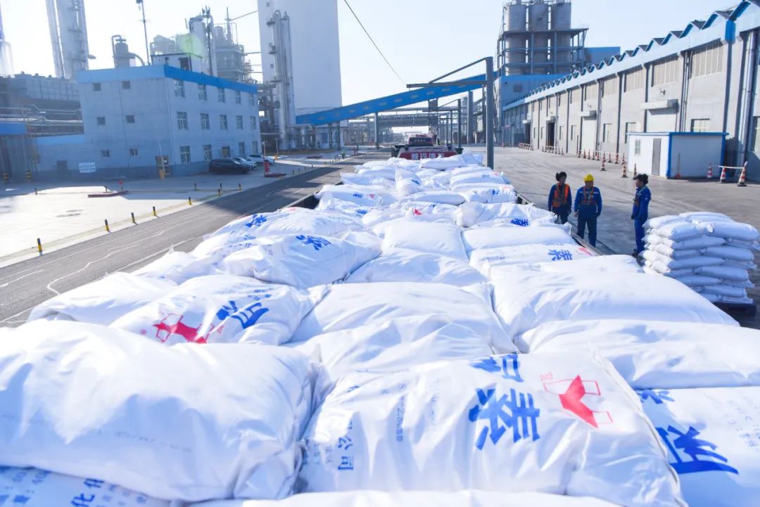 新疆宜化:開(kāi)足馬力忙生產(chǎn),全力搶抓“開(kāi)門(mén)紅”(圖4) 新疆宜化:開(kāi)足馬力忙生產(chǎn),全力搶抓“開(kāi)門(mén)紅”(圖4)