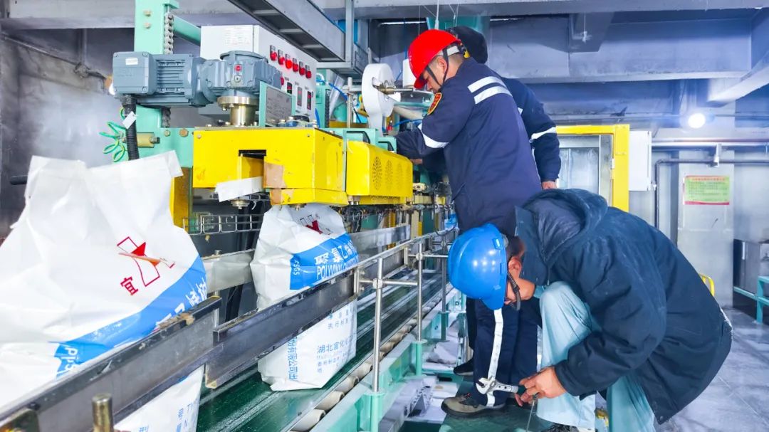 青海宜化PVC產(chǎn)品包裝袋全面升級(jí)(圖3) 青海宜化PVC產(chǎn)品包裝袋全面升級(jí)(圖3)