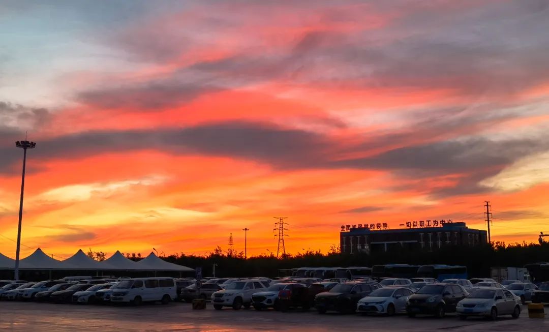 夜幕下的新疆宜化,有著別樣風情(圖2) 夜幕下的新疆宜化,有著別樣風情(圖2)