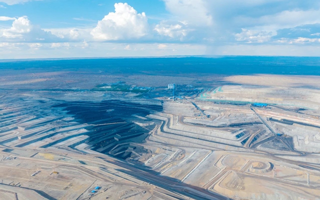 新疆宜化礦業(yè)獲評國家安全生產(chǎn)標準化管理體系一級達標煤礦(圖1) 新疆宜化礦業(yè)獲評國家安全生產(chǎn)標準化管理體系一級達標煤礦(圖1)