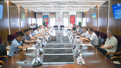 中核五公司總經(jīng)理趙晨曦一行到訪(fǎng)宜化集團(tuán)